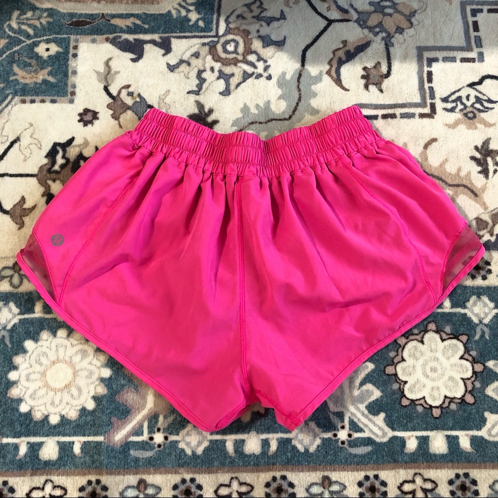 Lululemon Girls Hotty Hot Low-Rise Lined Short - Picture 6 of 9